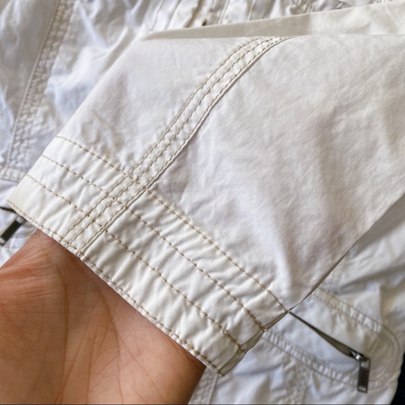 🐚 YESSICA OFF WHITE BASIC STITCHED OUTDOOR JACKET! - Picture 8 of 12